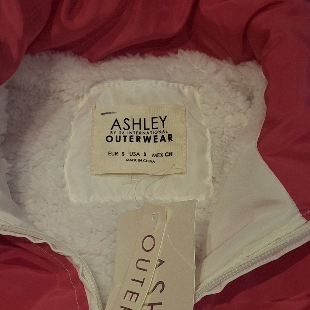 NWT Ashley By 26 International Women's Pink & White Bomber Jacket Size S - Picture 3 of 10